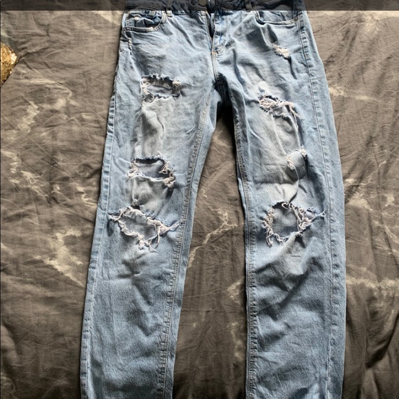 Garage ripped jeans